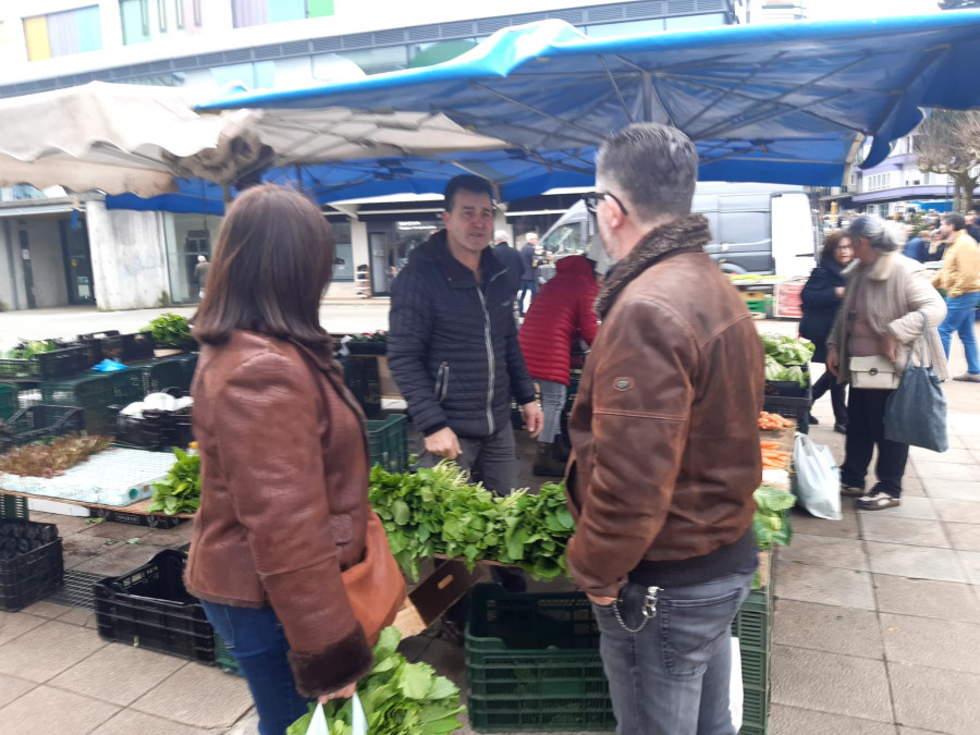 Los ingredientes para cocidos y caldos, protagonistas en las ferias de este domingo