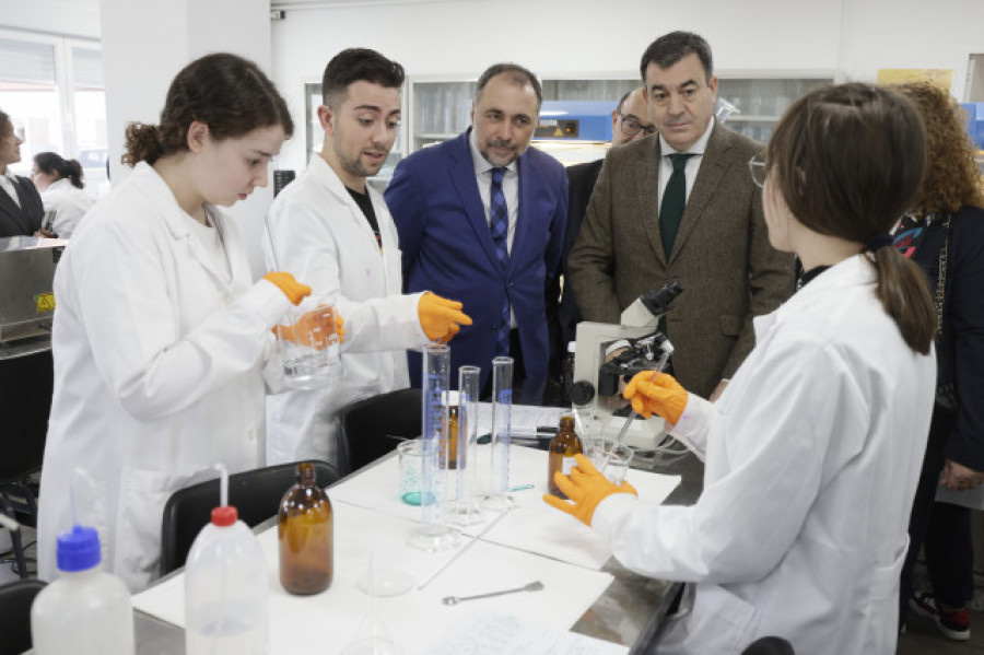 La Xunta impulsará la FP en el ámbito sanitario con prácticas en el Sergas