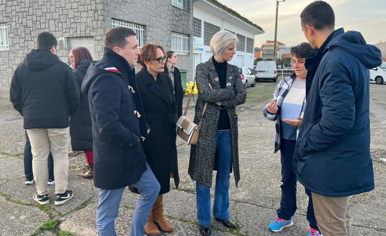 El PSdeG compromete en Camariñas ayudas directas al sector marisquero