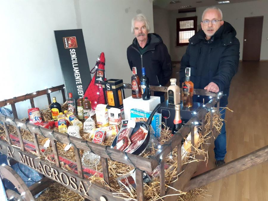 ACD A Milagrosa se vuelca con la venta de rifas y el sorteo de un carro de productos para carnavales