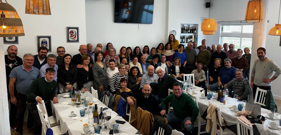 Homenaje en Ponteceso a Manuel Javier Vidal por su jubilación