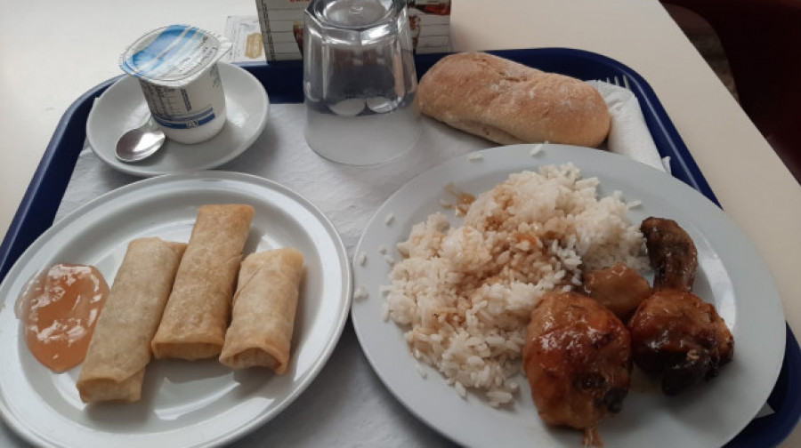 La USC baja los precios de sus menús
