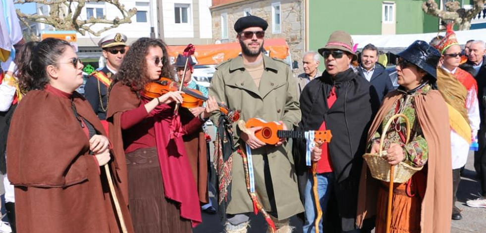 Billarda y fiesta de disfraces en el Entroido de Mazaricos