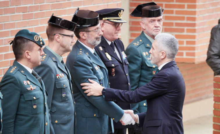 La viuda del guardia civil fallecido en Barbate se niega a que Marlaska le coloque una medalla