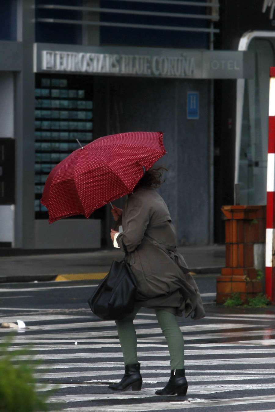 Galicia estará este jueves en alerta amarilla por temporal costero, con olas de hasta cinco metros