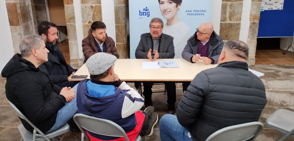 El BNG apuesta por un turismo de calidad en un encuentro con el sector de la Costa da Morte