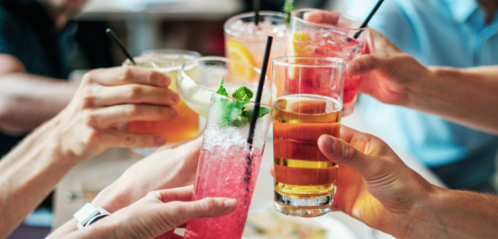 Beber alcohol, incluso eventualmente, está detrás del 55% de los casos de cáncer de hígado
