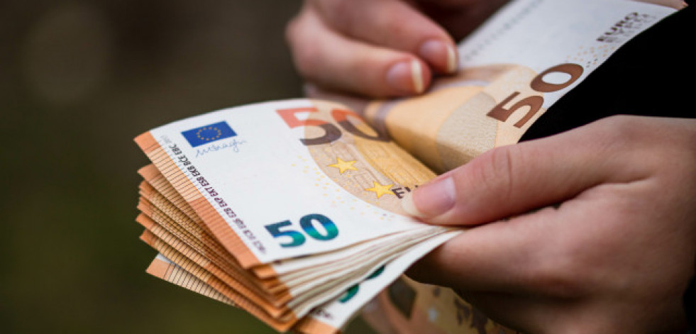 La eurozona esquiva la recesión, pero no la parálisis al cierre de 2023