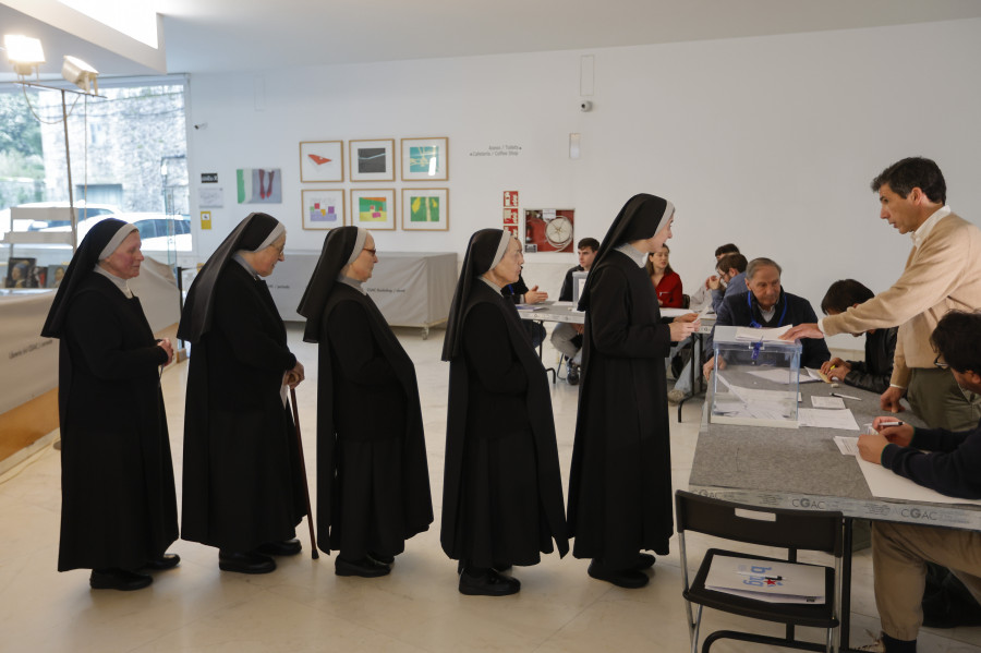 La participación sube y más de un millón de gallegos ya han votado