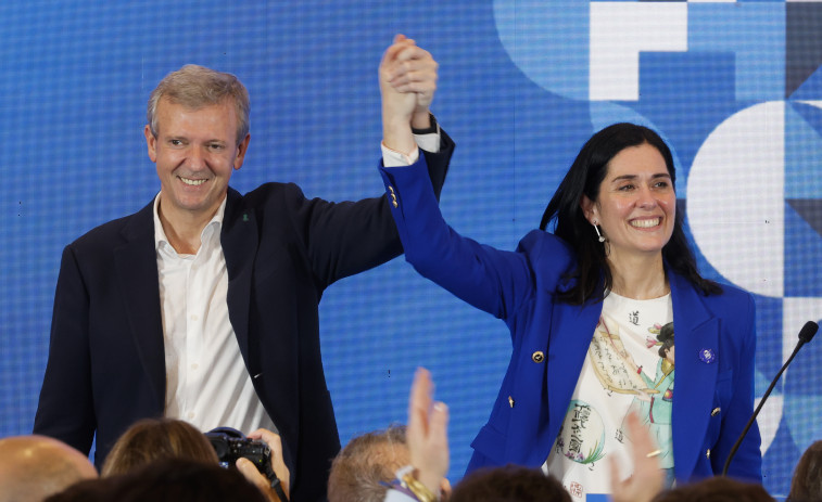 El PP reedita la mayoría absoluta en Galicia