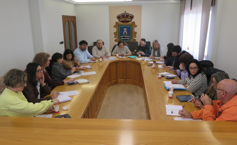 A Laracha celebra nuevas mesas de trabajo sobre la coordinación contra la violencia de género