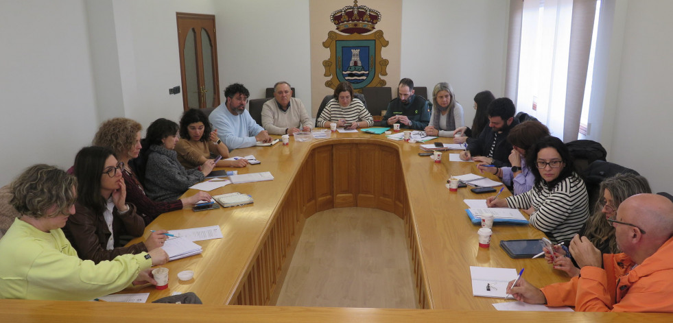 A Laracha celebra nuevas mesas de trabajo sobre la coordinación contra la violencia de género