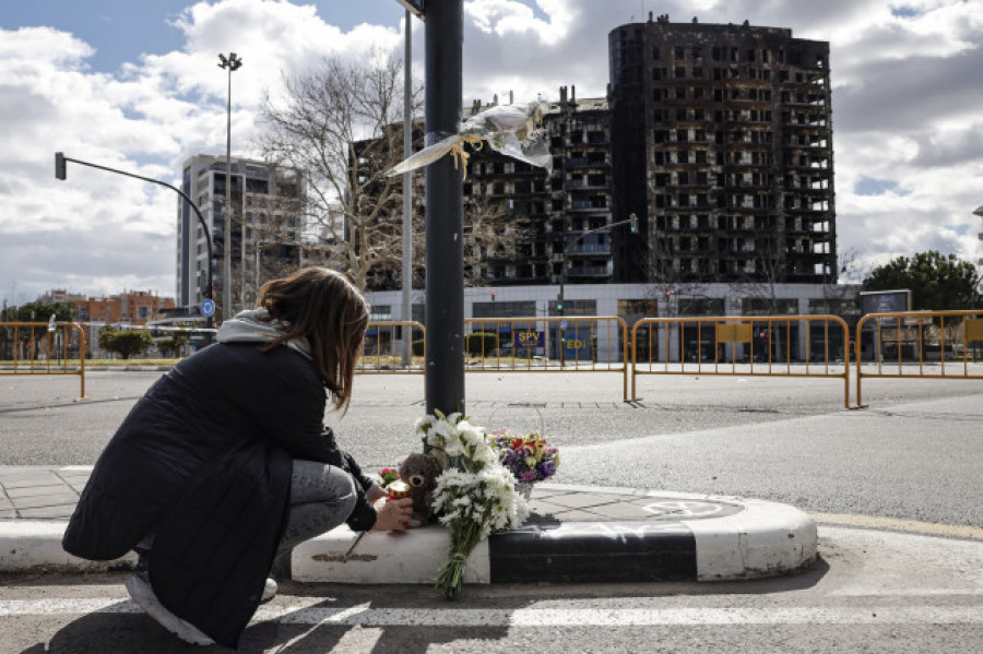 El edificio incendiado en Valencia está asegurado por 26,5 millones de euros