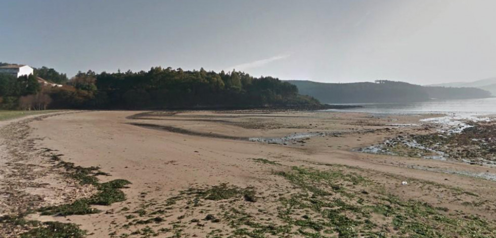 La playa camariñana de Area da Vila vuelve  al censo autonómico de zonas de baño