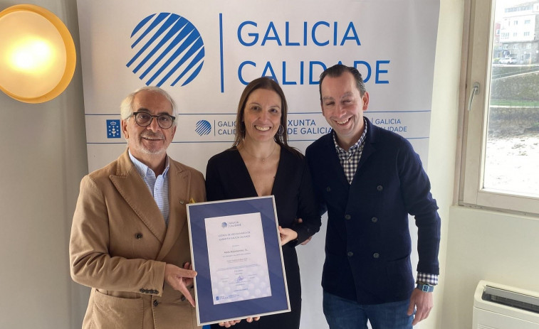 El hotel temático del Banco Azul de Fisterra recibe el certificado de Galicia Calidade