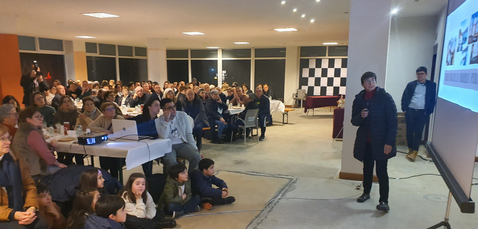 Vimianzo muestra su apoyo a la misionera Estrella Arjomil
