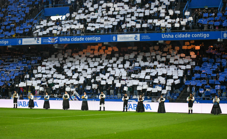 Talento mapicán para entonar el Himno Galego en Riazor