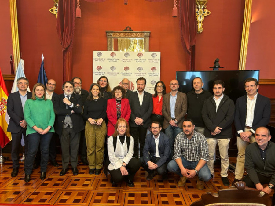 La Zona Vieja celebra la llegada de la fibra óptica tras 20 años de espera