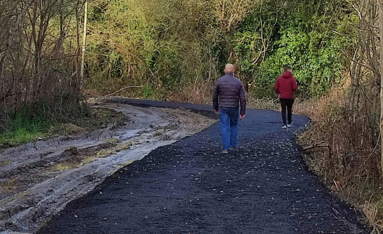 Acondicionada la pista peatonal que va desde la Vila de Negreira hasta la calle Verdillo