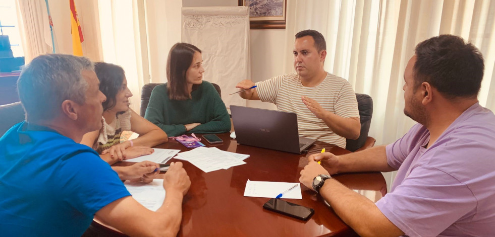 Muxía reclama ayudas a Xunta y Diputación por valor de 900.000 euros