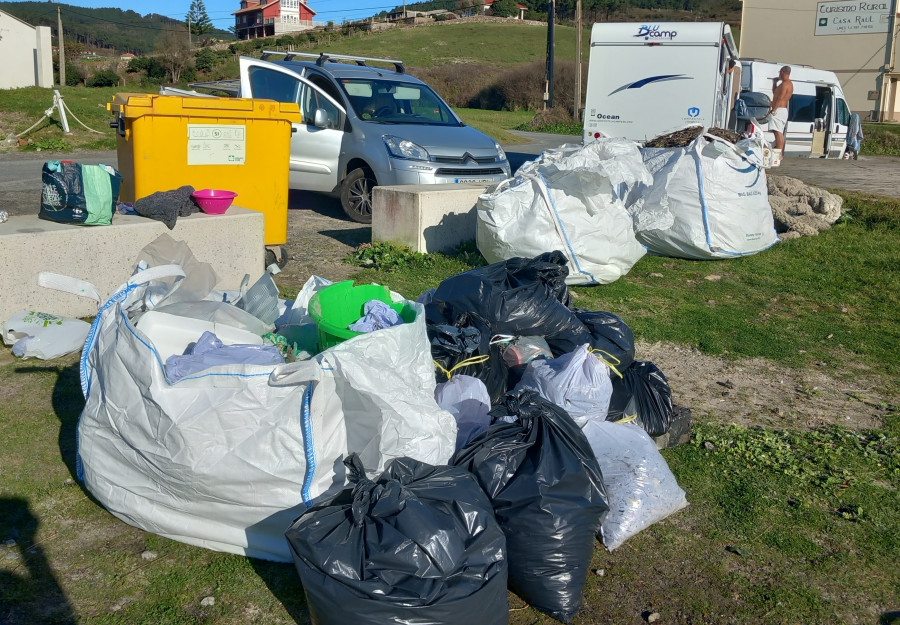 El BNG de Muxía denuncia la acumulación de basura en distintos puntos del municipio