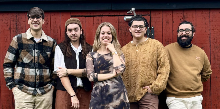 El grupo Arredores lanza su primer disco titulado “Ecdise”
