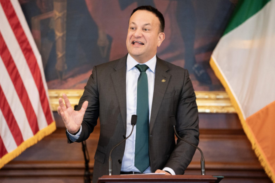 Dimite el primer ministro irlandés, el democristiano Leo Varadkar