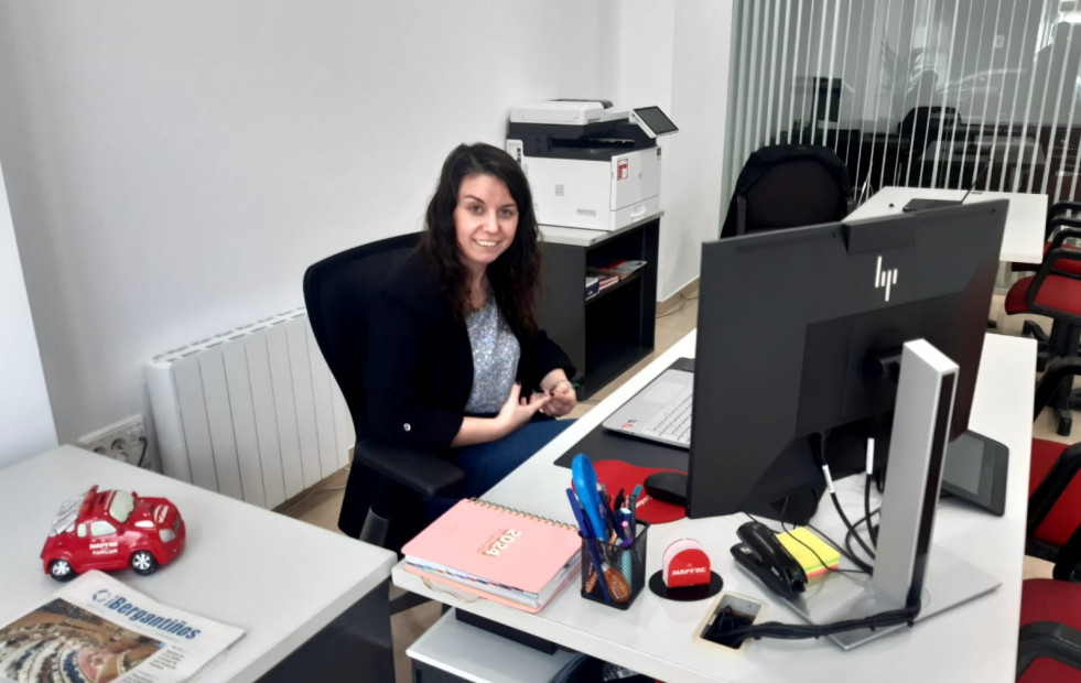 Cristina Pérez Areosa abre una aseguradora en A Laracha
