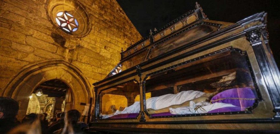 El Concello de Laxe presenta el cartel y la programación para esta Semana Santa 2024