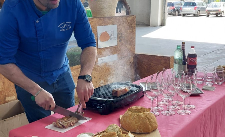 Ambiente en la Feira da Primavera en Santa Comba
