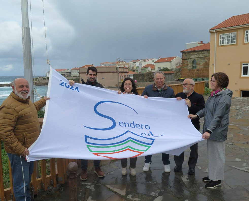 2024.03.25.  Izado Bandeira Sendeiro Azul (2)