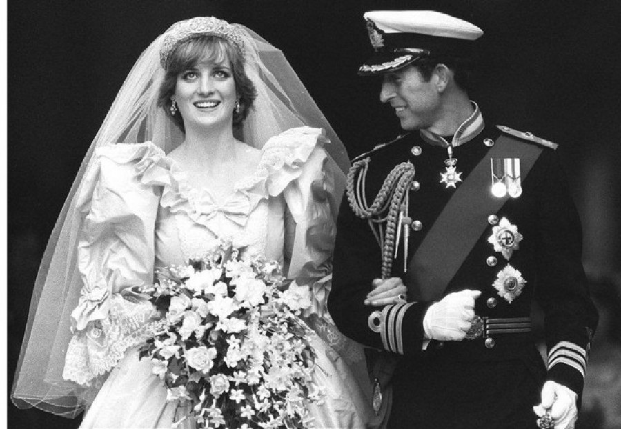 La diseñadora del vestido de novia de Lady Di prepara una versión moderna de ese traje
