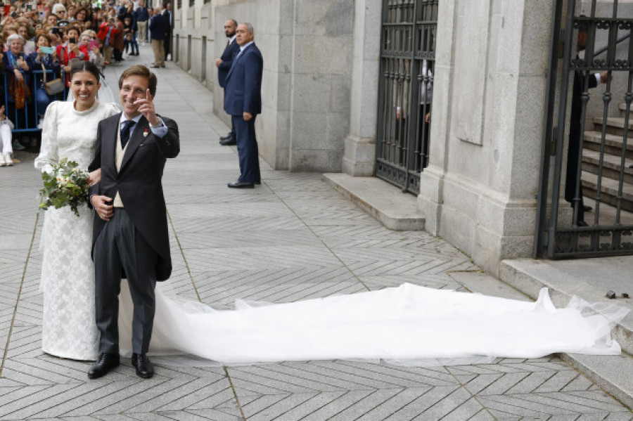 Del vestido de Teresa Urquijo a los invitados más aplaudidos, todos los detalles de la boda de Almeida