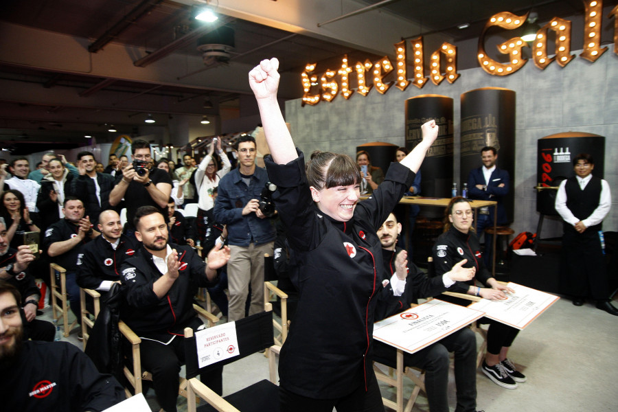 La laxense Maite Carreira, mejor tiradora de cerveza en el Galicia Fórum Gastronómico