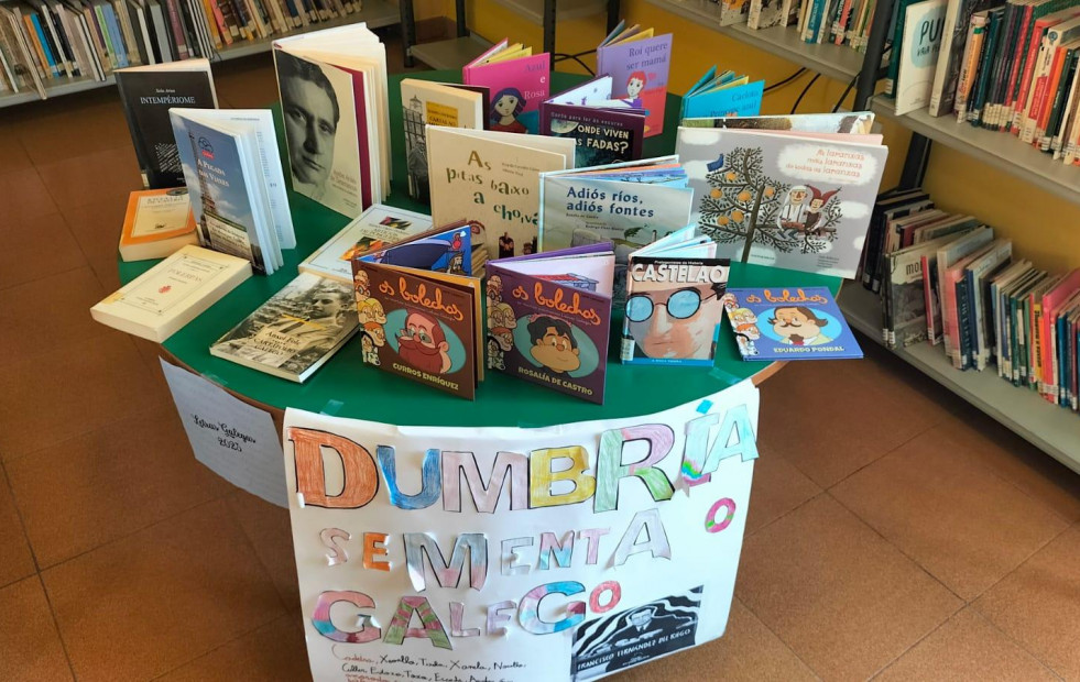 Abril de Libros en las bibliotecas de Dumbría