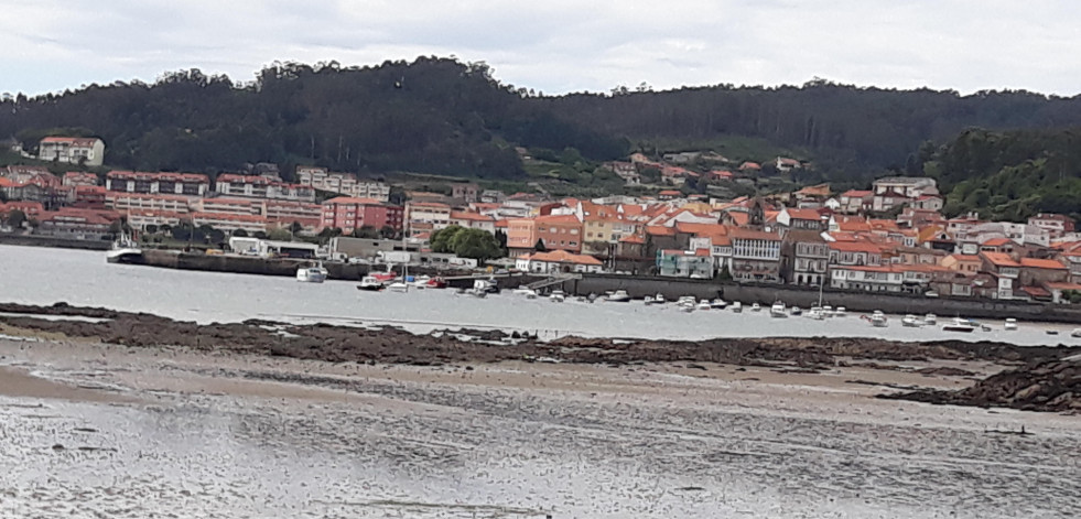 El BNG califica de “tomadura de pelo” el retraso en la obra del puerto mixto de Corcubión