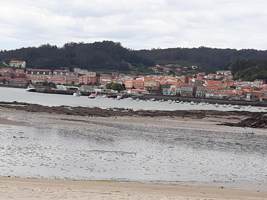 El BNG califica de “tomadura de pelo” el retraso en la obra del puerto mixto de Corcubión