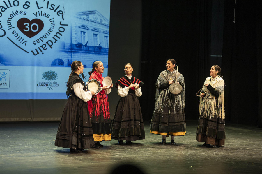 Exhibición cultural entre Carballo y L´Isle Jourdain