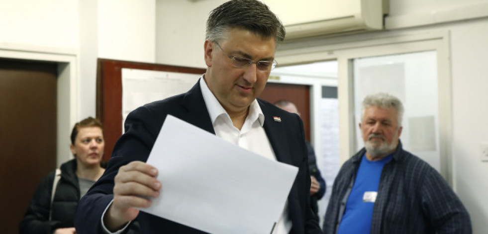 El escrutinio confirma la clara victoria conservadora en Croacia