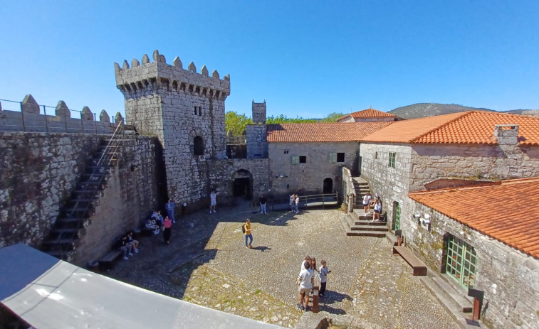 Un paseo virtual para conocer el castillo de Vimianzo
