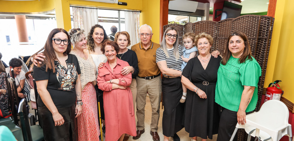 Comida de socios de Santa Eufemia de Bértoa, en imágenes