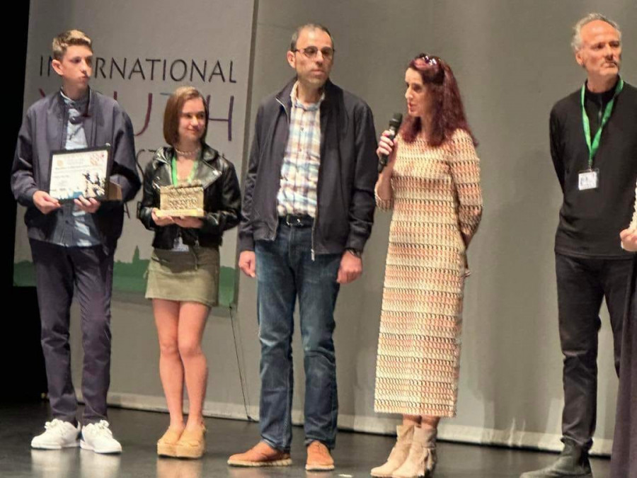 Un corto del IES de Baio gana un premio sobre igualdad en Plasencia