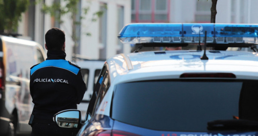 Investigan a una conductora de Tomiño tras chocar contra un muro superando en más de 6 veces la tasa legal de alcohol