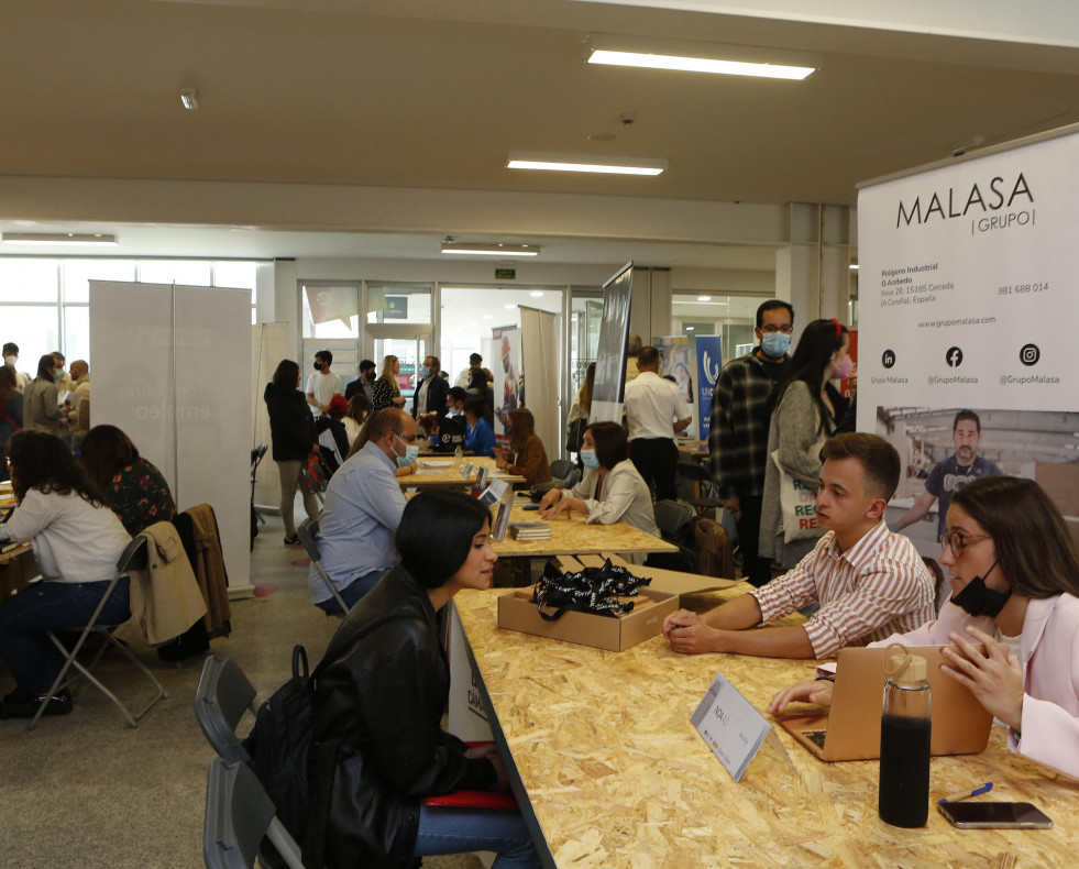 Feria de empleo carballo camara