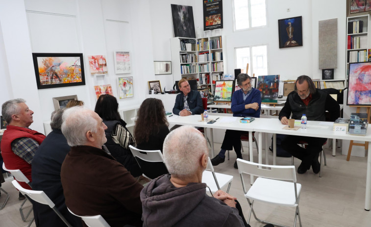 El exdiputado Tuco Cerviño presenta sus memorias en Carballo