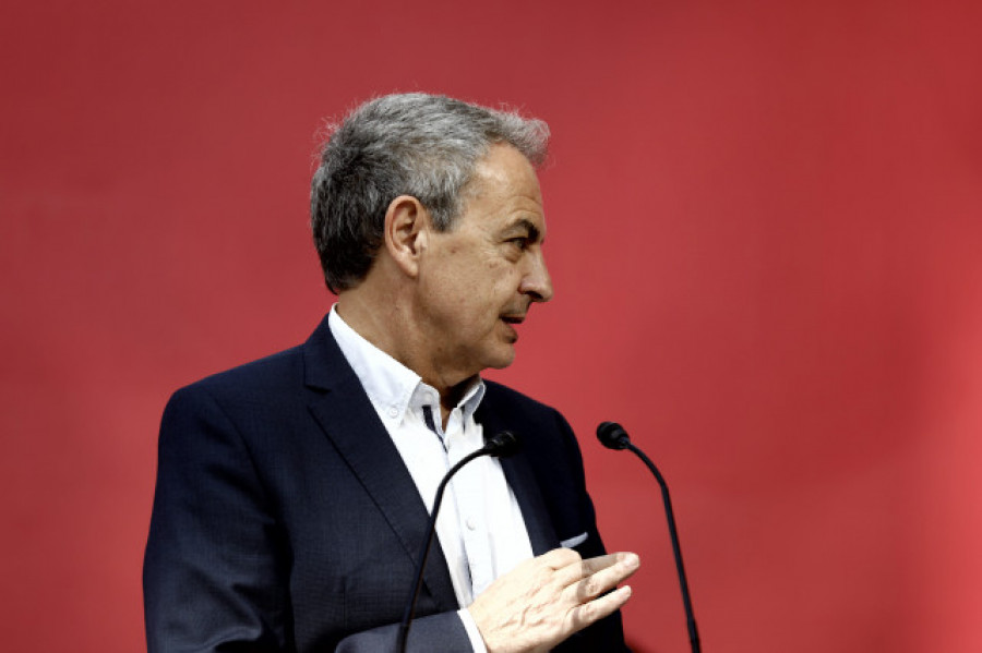 Zapatero llama a la movilización para defender a Sánchez ante la "insidia" y el "ataque"