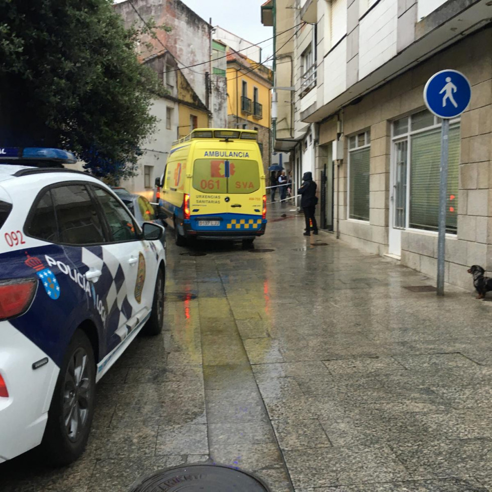 Muere un hombre apuñalado en Vilagarcía y la Policía busca al presunto autor