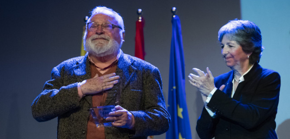 Fernando Savater cerrará la lista del PP a las elecciones europeas