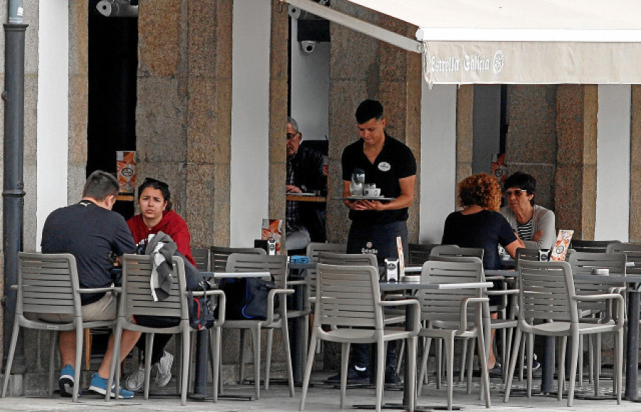 Los hosteleros avisan de que la reducción de jornada "traerá un problema más" en el empleo