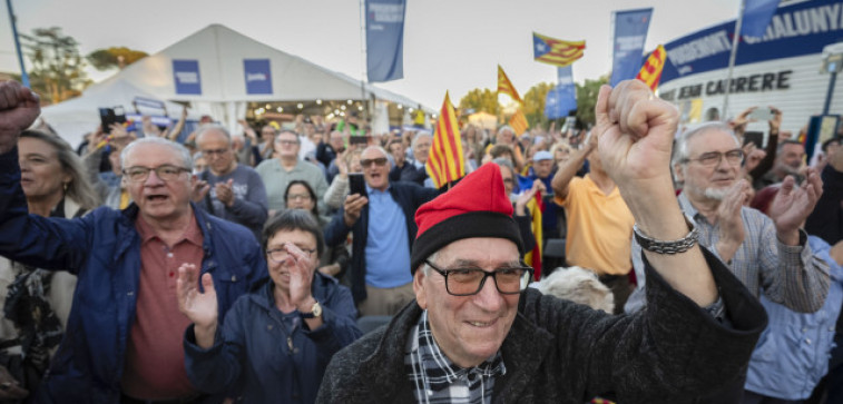 La campaña en Cataluña acaba con Illa a la cabeza en las encuestas y la pugna Junts-ERC